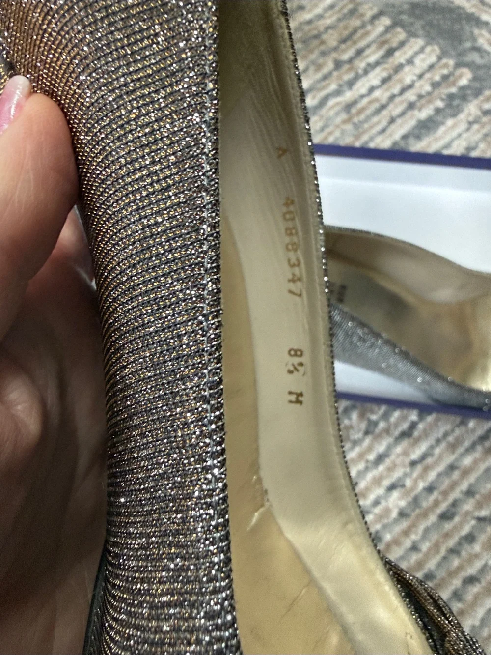 Stuart Weitzman 8.5 Women's Glitter Bow Pump in Dark Taupe
